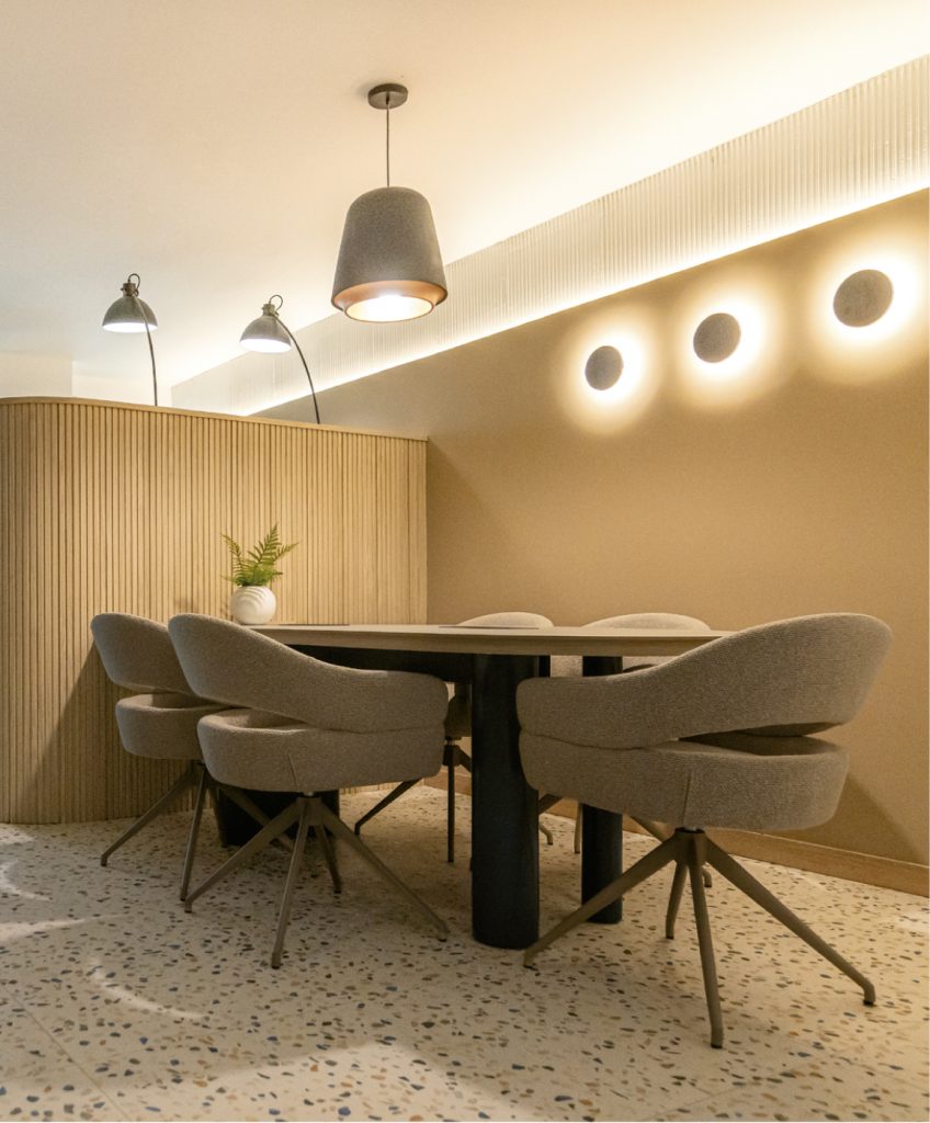 Natalia Heredia Design Studio – Especial Interiorismo & Decoración 2026 Revista CLAVE! Bienes Raíces Ecuador