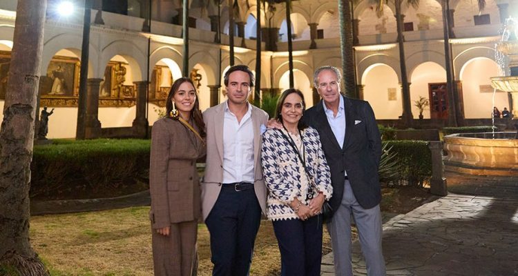 AH CORP - Revista CLAVE Ecuador